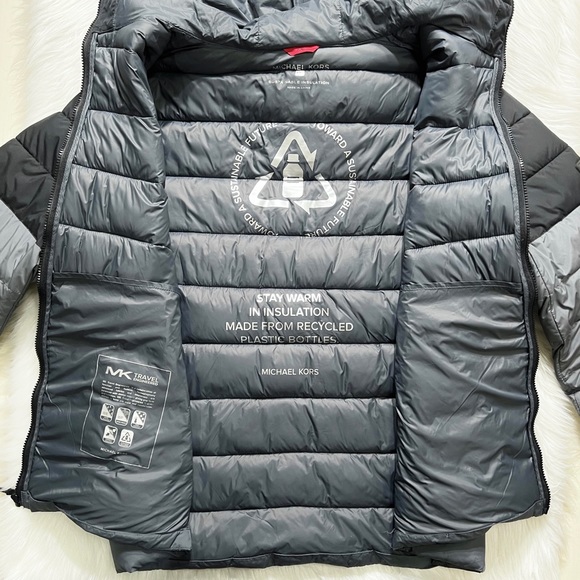 SOLD-Michael Kors MENS Hooded Puffer Coat - Picture 7 of 11